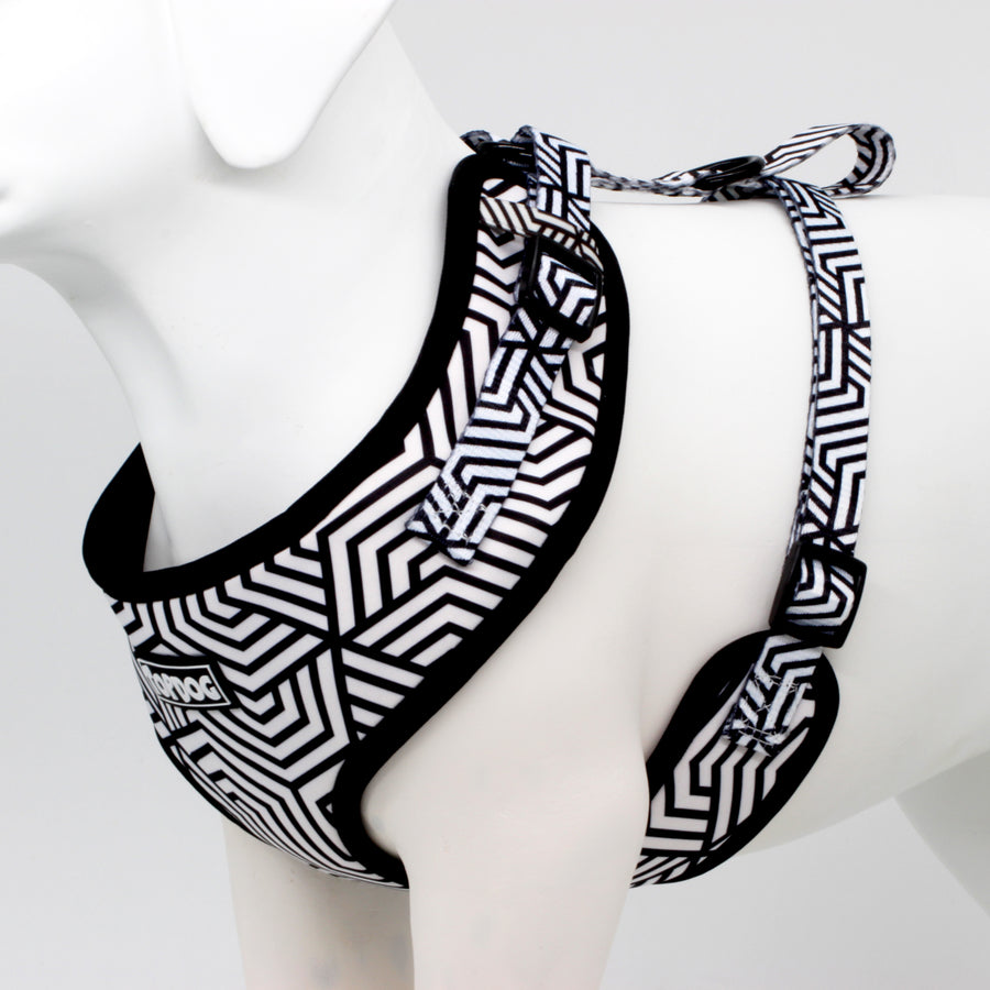 TopDog Just An Illusion adjustable dog harness